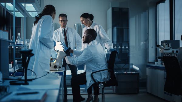 Improving hospital performance with real-time analytics: a Labcorp and Ochsner Health case study